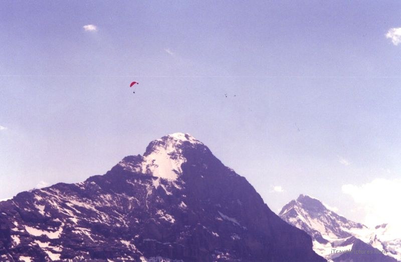 Grindelwald Eiger paraglider mountain